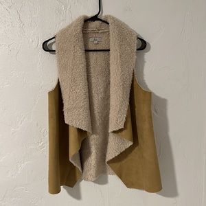 Bass Faux Suede Vest size Medium
